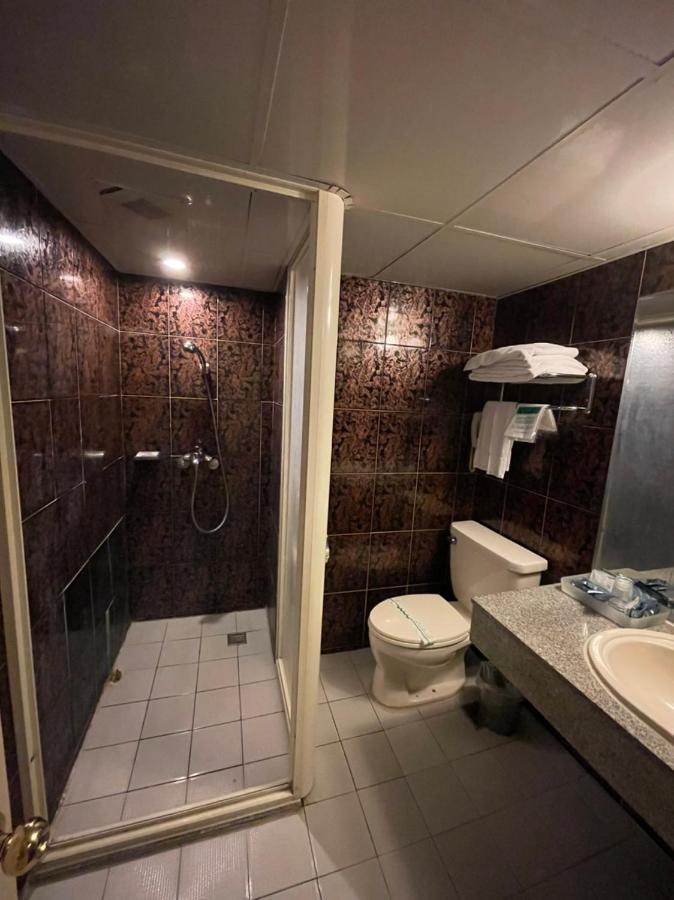 Family Hotel - Linsen تاينان المظهر الخارجي الصورة