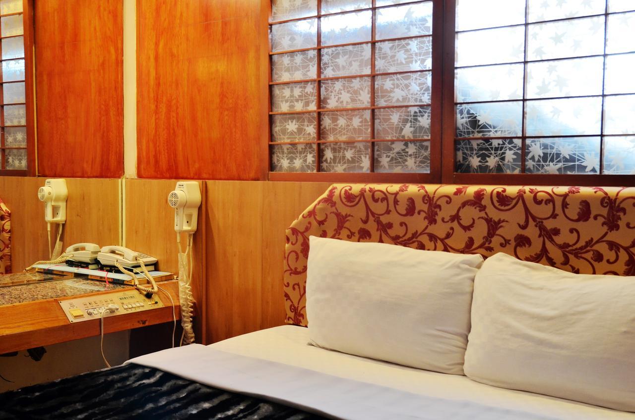 Family Hotel - Linsen تاينان المظهر الخارجي الصورة