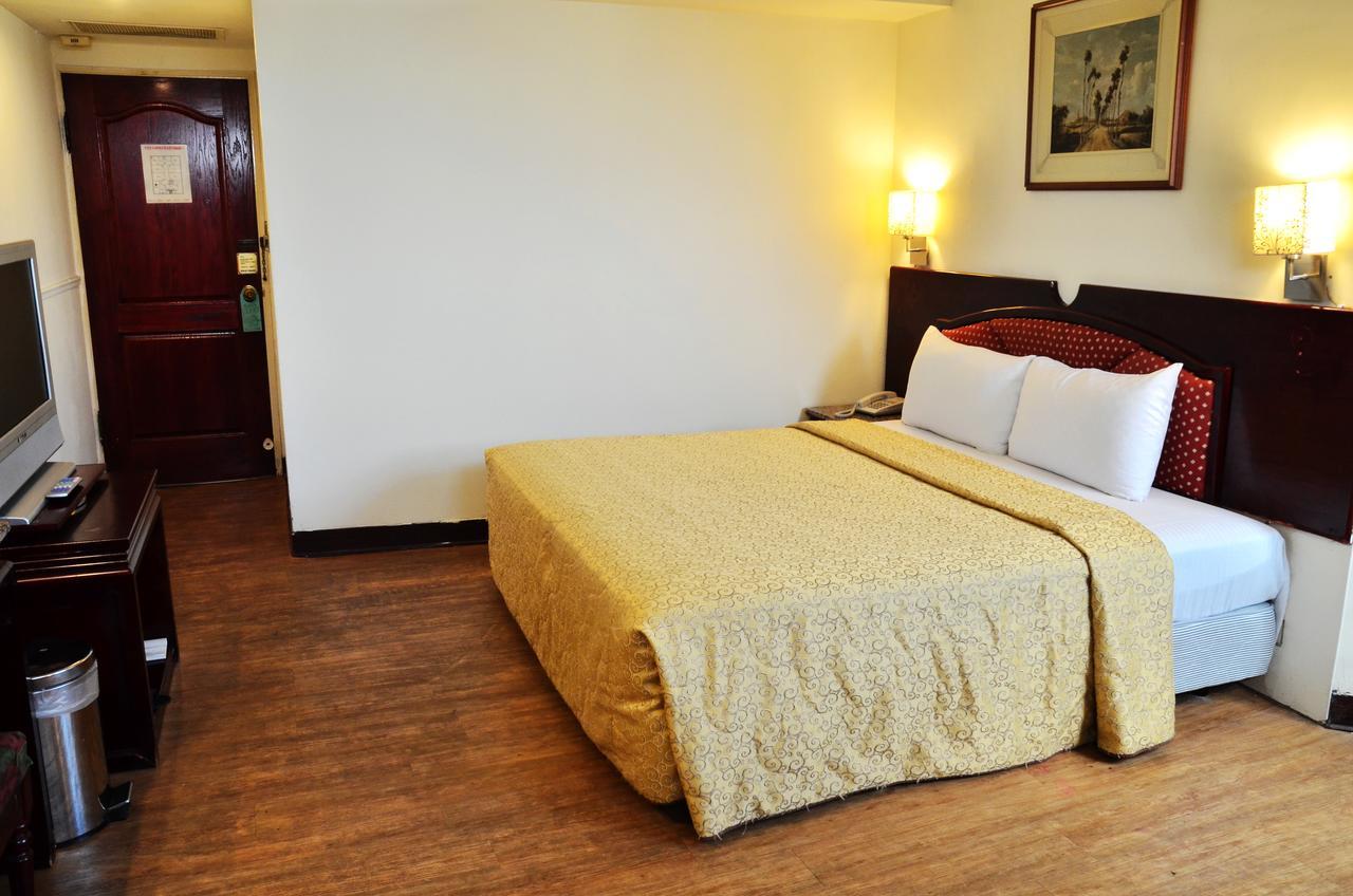 Family Hotel - Linsen تاينان المظهر الخارجي الصورة